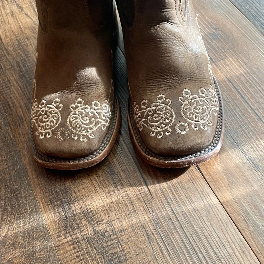 holster these stylish